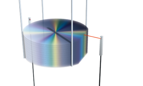 Detecting upper edge of glass/silicon wafers