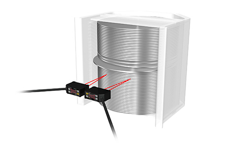 Detecting presence, protrusion, and tilting of wafers in FOUP