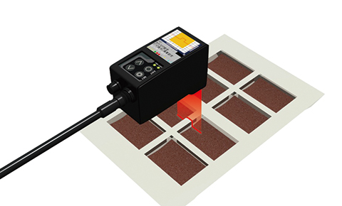 Checking fill-in level in a tray