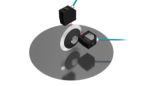 Deflection measurement of dicing saws